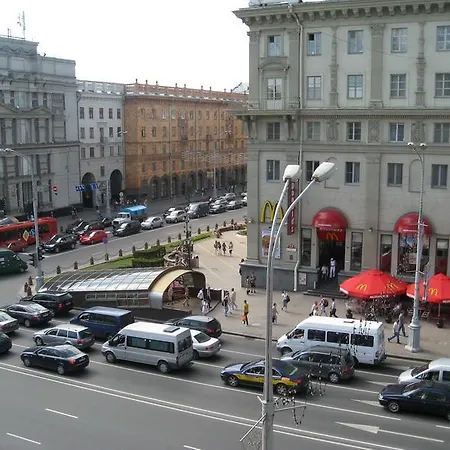 Apartment On Nezavisimosti 22